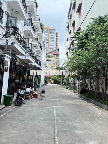 Cho thuê Biệt Thự đường 17 khu Bên Sông gần GiGamaill, Cầu Bình Lợi