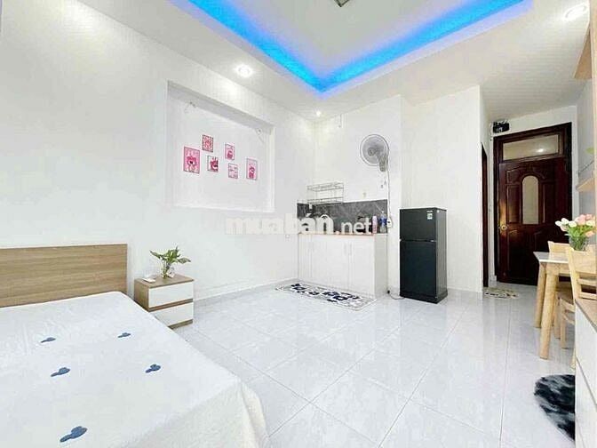 CHÍNH CHỦ CHO THUÊ STUDIO BAN CÔNG SÁT BÊN Q1 - PN FULL NỘI THẤT