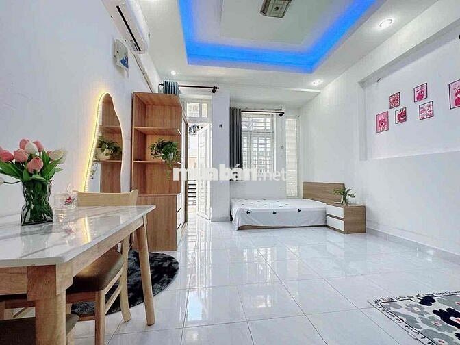 CHÍNH CHỦ CHO THUÊ STUDIO BAN CÔNG SÁT BÊN Q1 - PN FULL NỘI THẤT