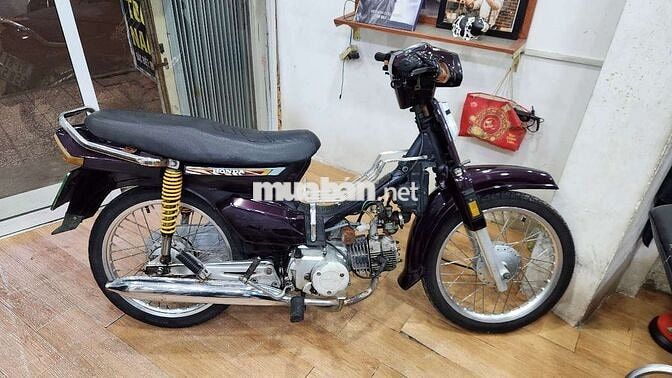 Honda Dream màu Nâu tím
