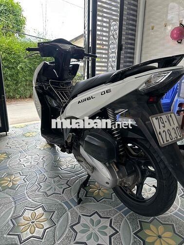 Honda Air Blade 125 2013 Trắng đen