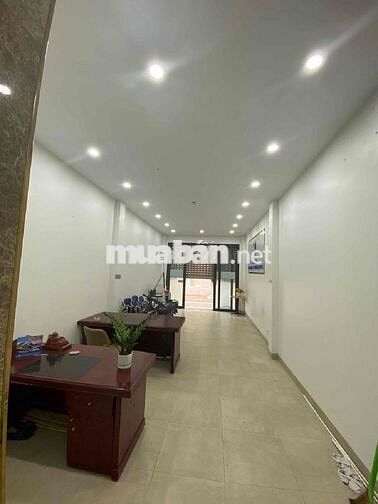 Nhà ngõ 22 phố Mạc Thái Tông - Yên Hòa. Dt 55m2 x 6 tầng có Thang Máy