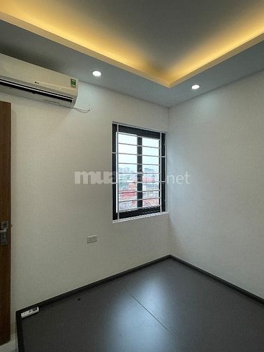 Mình cần bán chung cư mini đẹp Đê La Thành, Xã Đàn 1 ngủ 1 khách 