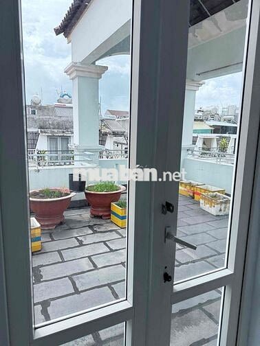 Cho thuê Biệt Thự đường 17 khu Bên Sông gần GiGamaill, Cầu Bình Lợi