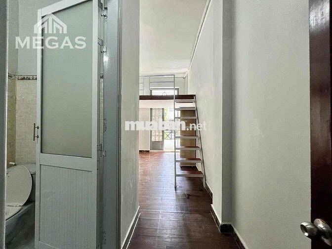Ngay Ng Tri Phương_Duplex_Bancolny_ThoángGió ĐónNắng_FullNT_Thang máy