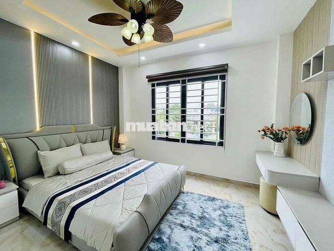 Nhà 6 tầng liền kề hẻm thông xe hơi Phan Huy Ích