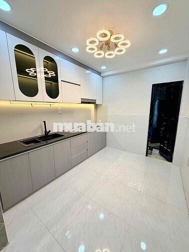 Nhà hẻm xe hơi 166 Nguyễn Duy 2 lầu