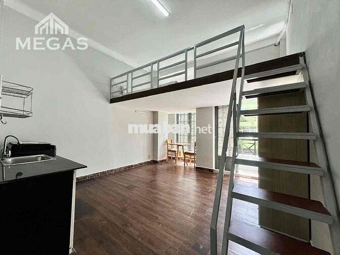Ngay Ng Tri Phương_Duplex_Bancolny_ThoángGió ĐónNắng_FullNT_Thang máy