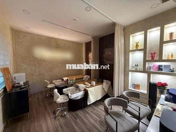 Cho Thuê Nhà Mặt Tiền Điện Biên Phủ Quận 3 - 72M2 4 Tầng 7 PN - 40 Tr