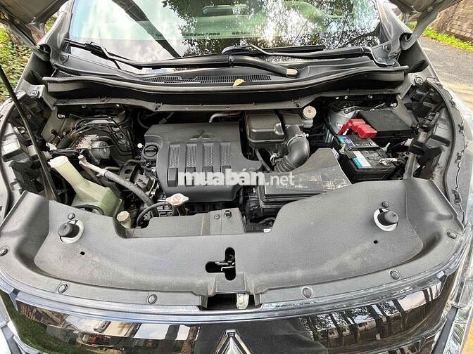 Mitsubishi Xpander Premium 2022 Xám
