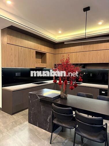 BÁN NHÀ MÊ ĐẸP HẺM 451 YMOAL- FULL NỘI THẤT XỊN XÒ
