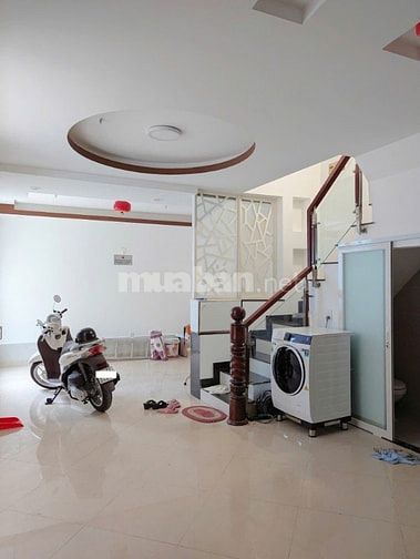 Bán nhà hẻm xe hơi đường Huỳnh Văn Bánh - Phú Nhuận