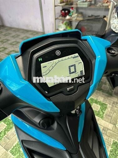 Yamaha LC V8 2025 Xanh Đen HQCN Malaysia
