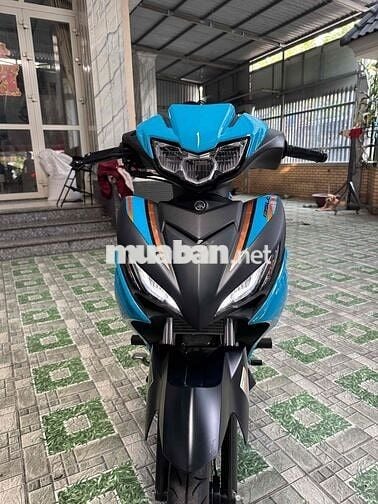 Yamaha LC V8 2025 Xanh Đen HQCN Malaysia