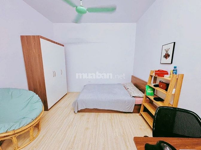 Chính chủ cho thuê căn hộ 50m2 thoáng mát phố Trần Quốc Toản, HK