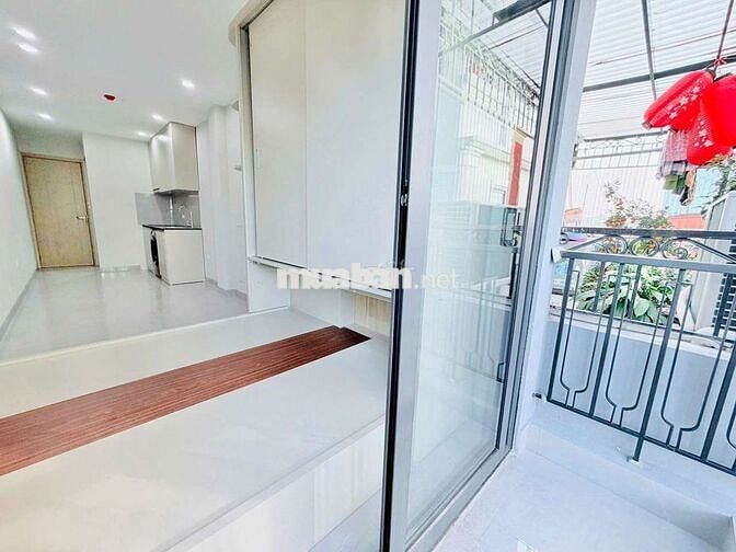 Bóc Tem CCMN 28m2 Full nội thất. ban công, máy giặt Đường Hoàng Mai