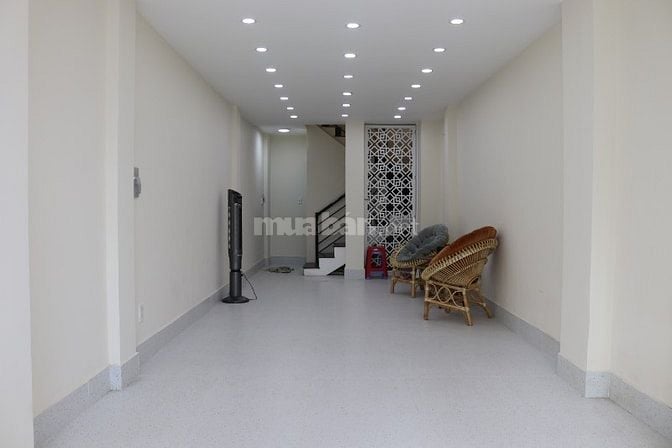 Bán Nhà Mặt tiền 56 Phan Đình Phùng, P. Cầu Kiệu, TPHCM