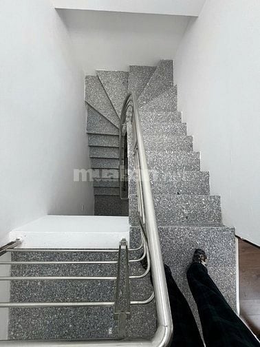Deal siêu hời, chính chủ cho thuê nhà 5 tầng đường Nguyễn Ngọc Nại