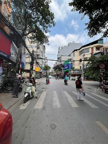 Deal siêu hời, chính chủ cho thuê nhà 5 tầng đường Nguyễn Ngọc Nại