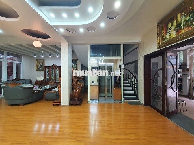 Cho thuê tầng 1 nhà Hào Nam làm văn phòng
