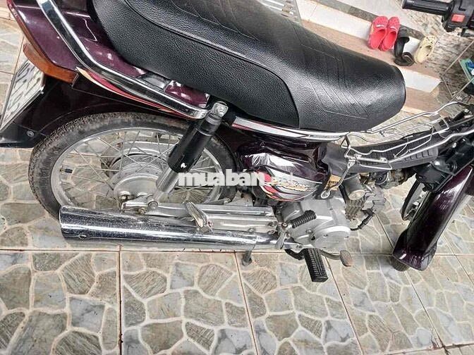 Honda Dream màu Nâu