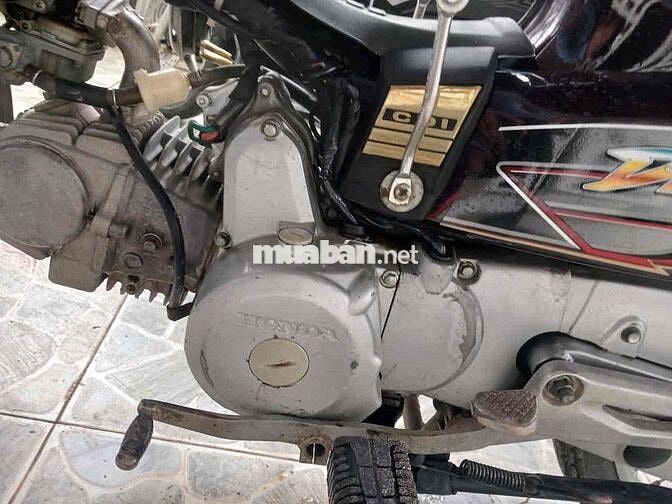 Honda Dream màu Nâu