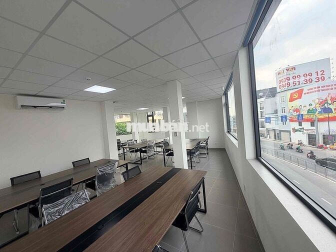 CHO THUÊ TOÀ NHÀ 2 MẶT TIỀN k300 ĐƯỜNG A4