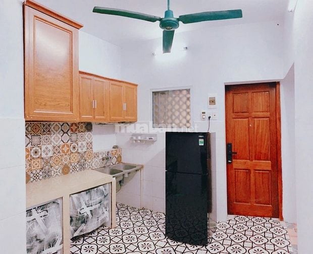 Chính chủ cho thuê căn hộ 50m2 thoáng mát phố Trần Quốc Toản, HK