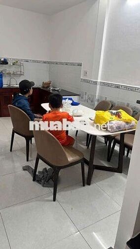 Bán nhà đẹp 1 trệt 2 lầu, 4PN, khu Liên Khu 4-5, Bình Tân - 2.4 tỷ TL