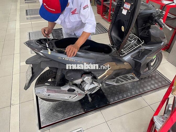 Honda Air Blade 2024 10.000 km Xám