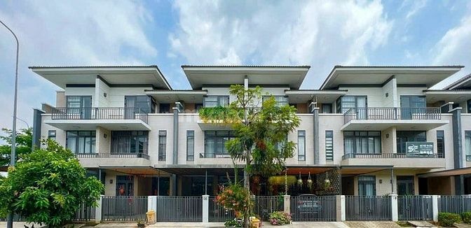 Bán Biệt thự View Sông KDC LAVILA Kiến Á .DT: 10x20 .3 lầu . 29 Tỷ