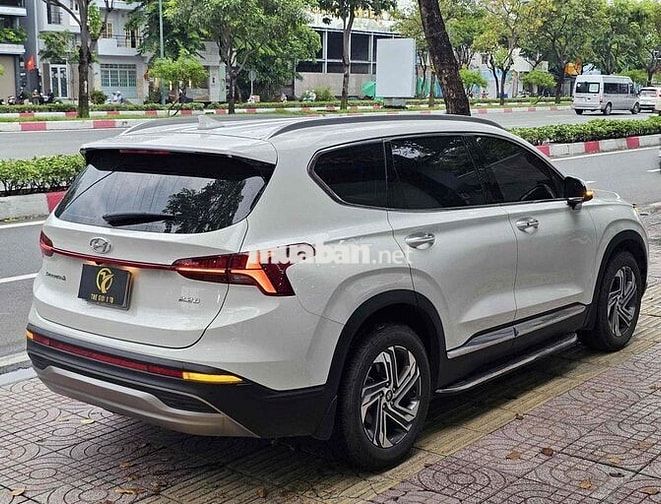 Hyundai Santa Fe 2023 Tiêu chuẩn 2.2L - 28000 km