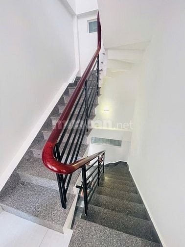 Bán nhà hẻm trung tâm nha trang gần biển 