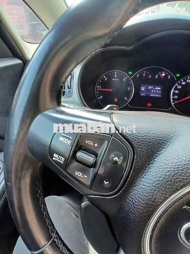Kia Rondo 2014 Dầu Trắng