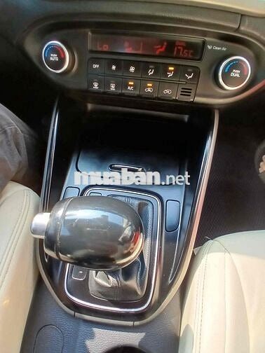 Kia Rondo 2014 Dầu Trắng