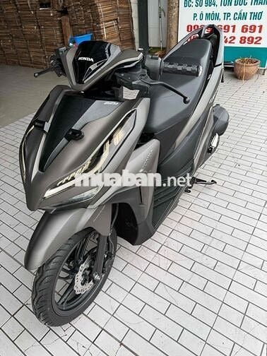 Honda Vario 150 2019 vàng cát