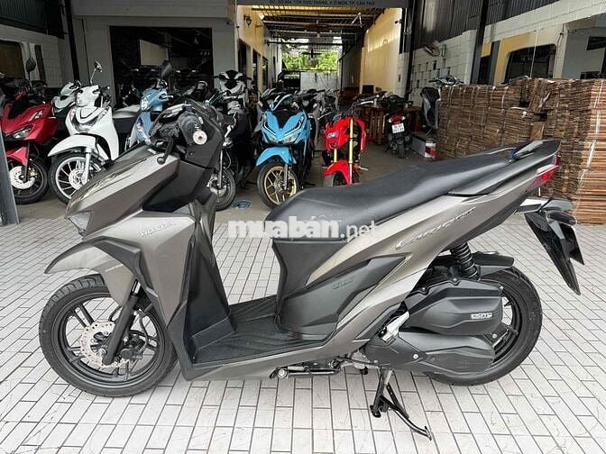Honda Vario 150 2019 vàng cát