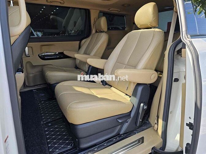 Kia Carnival 2022 2.2D Luxury 8 chỗ - 91000 km