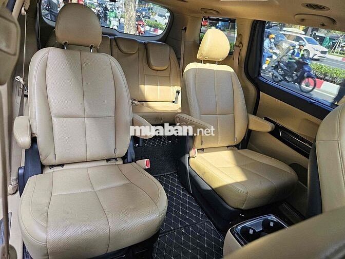 Kia Carnival 2022 2.2D Luxury 8 chỗ - 91000 km