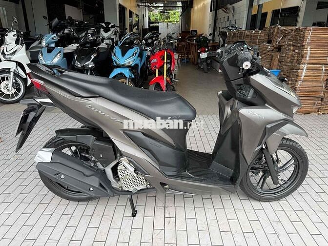 Honda Vario 150 2019 vàng cát