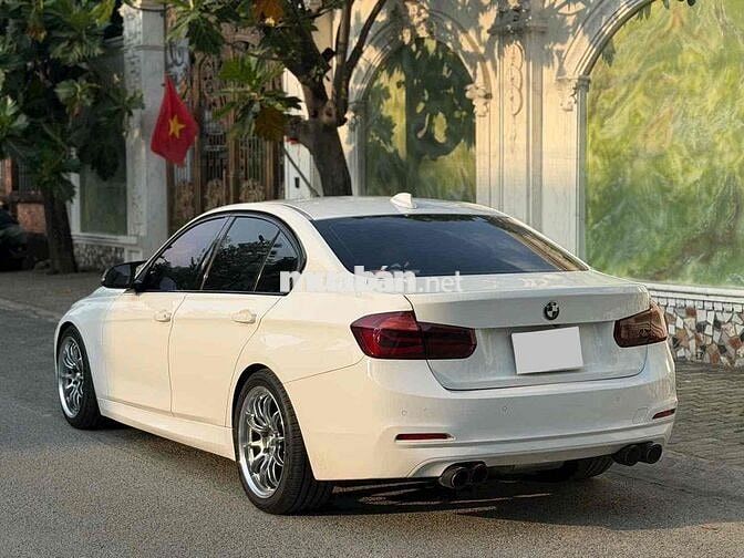 BMW 320i 2015 model 2016