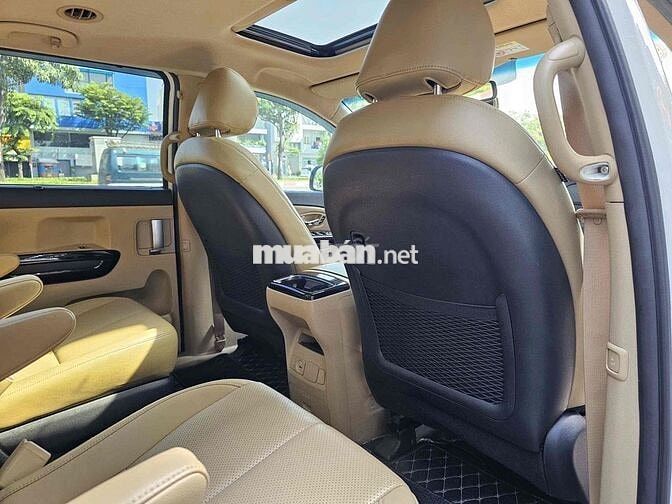 Kia Carnival 2022 2.2D Luxury 8 chỗ - 91000 km