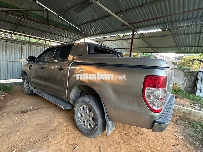 Ford Ranger XLS AT 2016 Vàng cát