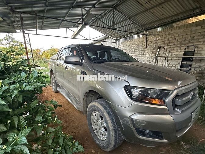 Ford Ranger XLS AT 2016 Vàng cát