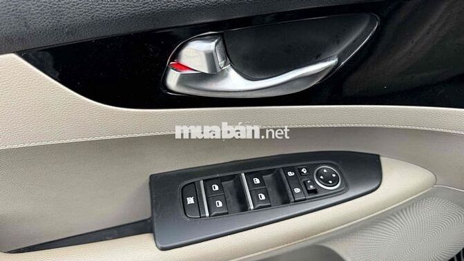 Kia Cerato 2019 1.6 AT Luxury - có cửa nóc