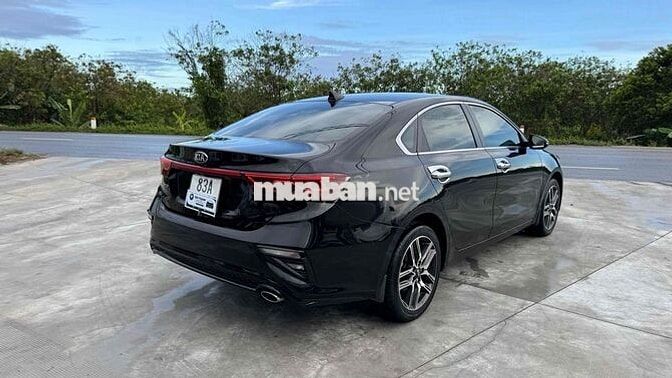 Kia Cerato 2019 1.6 AT Luxury - có cửa nóc