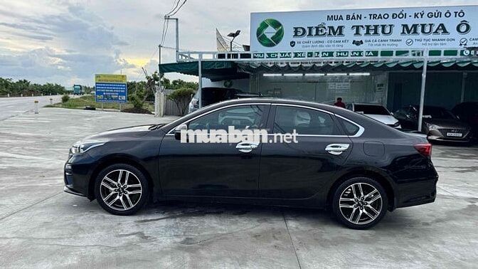 Kia Cerato 2019 1.6 AT Luxury - có cửa nóc