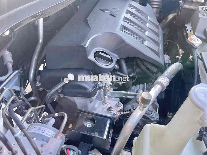 Mitsubishi Xpander 2021 Số sàn 80000 km Trắng