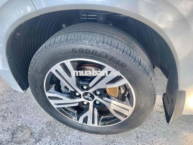 Mitsubishi Xpander 2021 Số sàn 80000 km Trắng