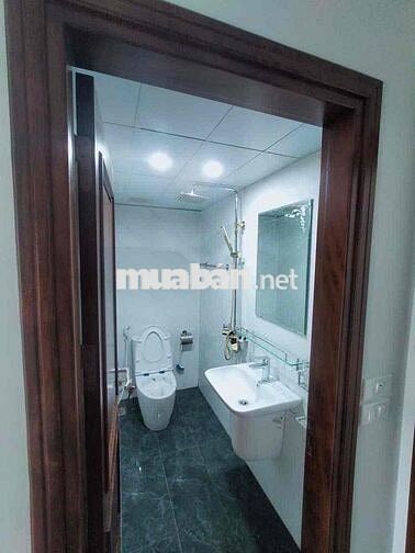 Cho Thuê TT tầng 5 Bùi Ngọc Dương , Hai Bà Trưng , Hà Nội  - DT: 100m